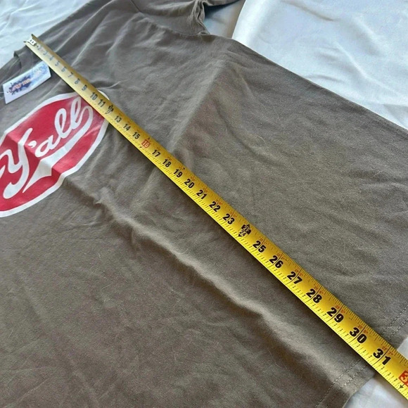 Quality T Shirt with “Y’all” logo size XL NWTs - Picture 2 of 6